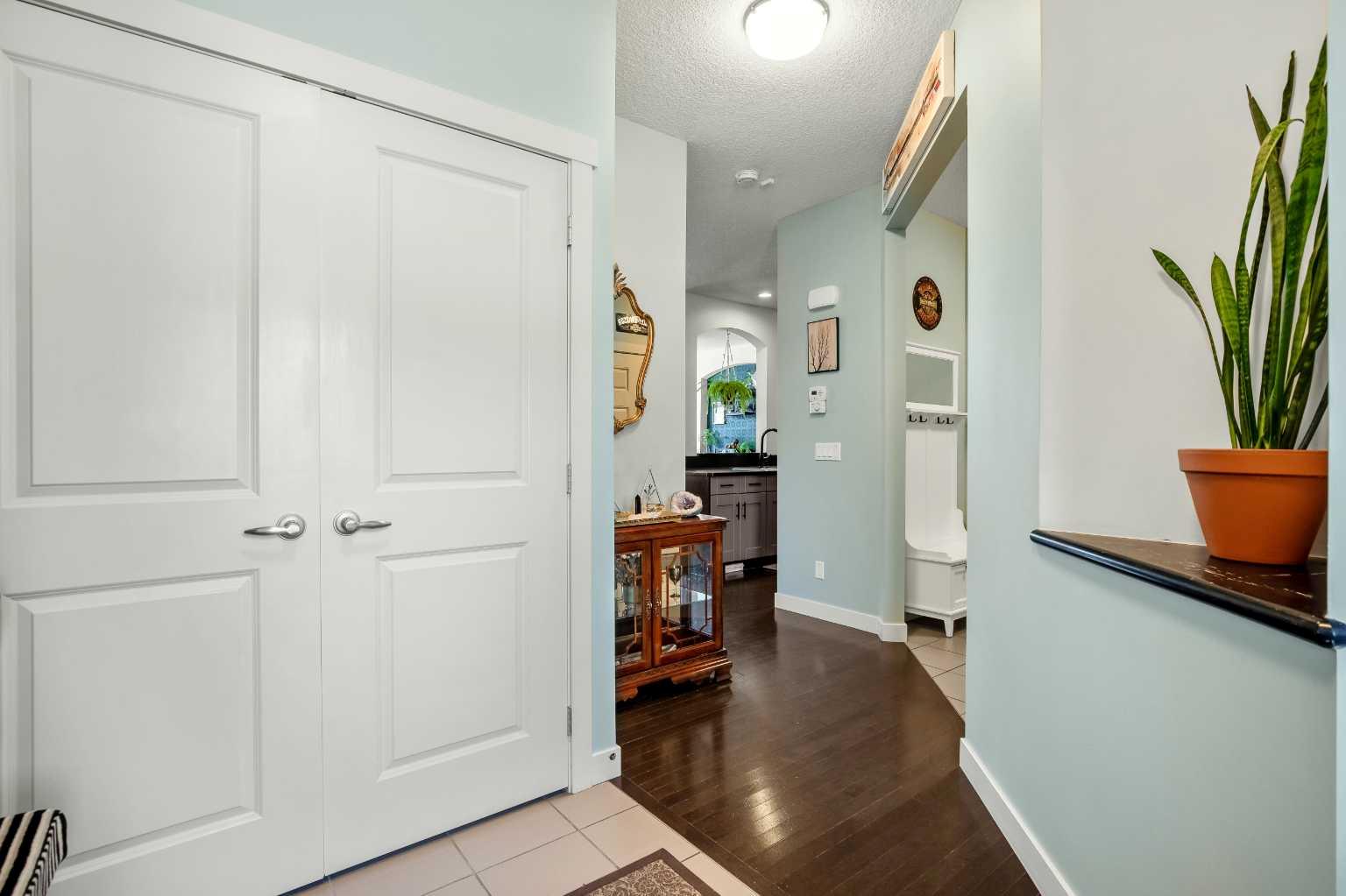 102 Cimarron Vista Crescent