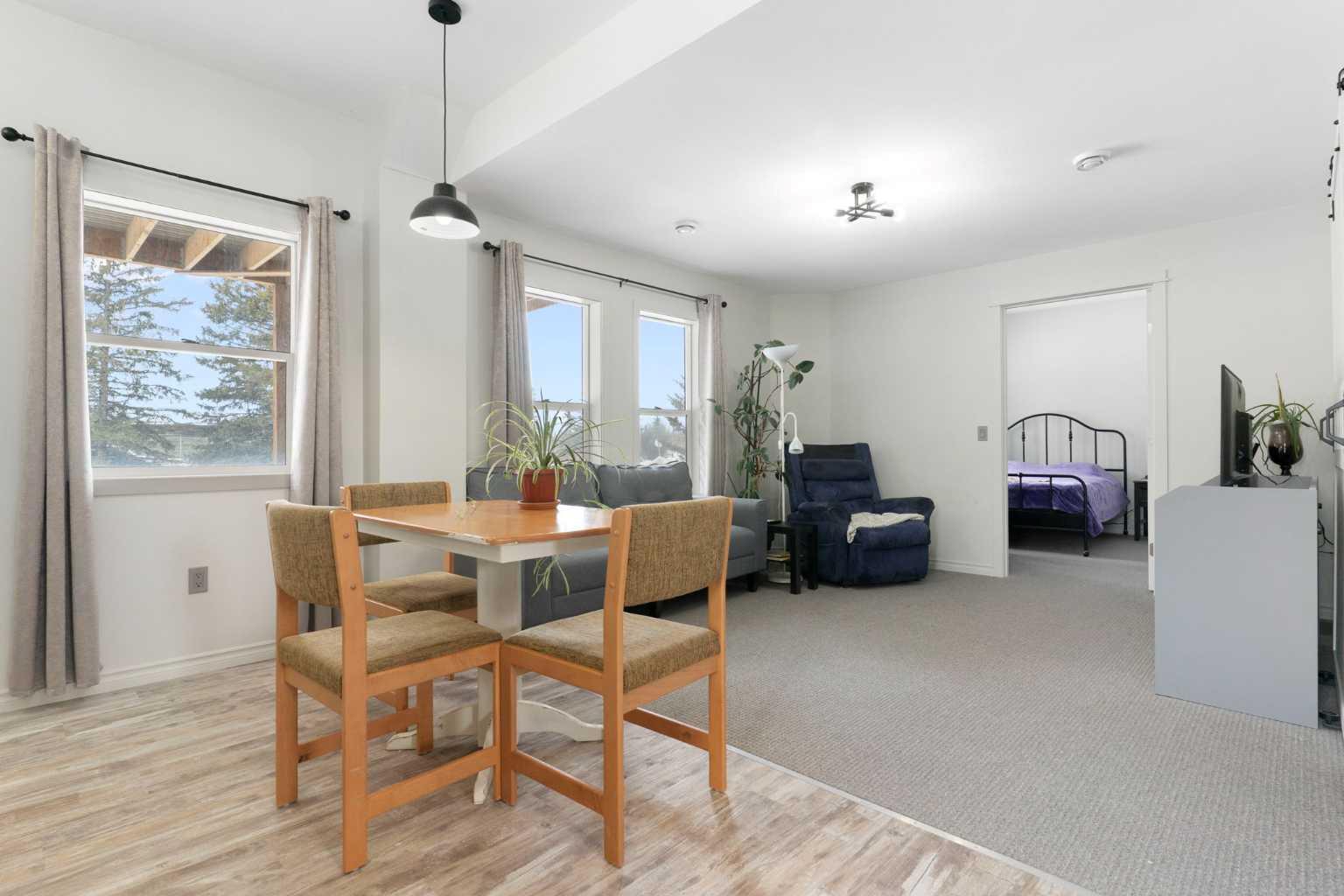 32537B Highway 760 Highway