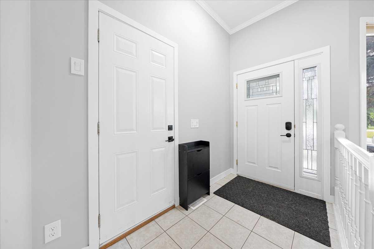 304 Sandpiper Circle NW