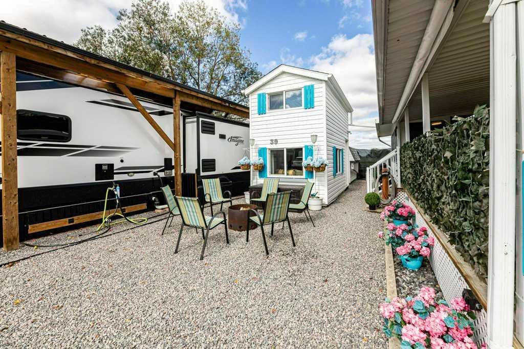 Photo of 12036 Township Road 422 #39, Rural Ponoka County, AB T0C 2J0 (MLS # A2350045)