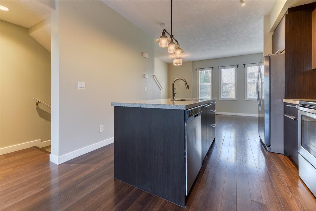 333 Silverado Common SW