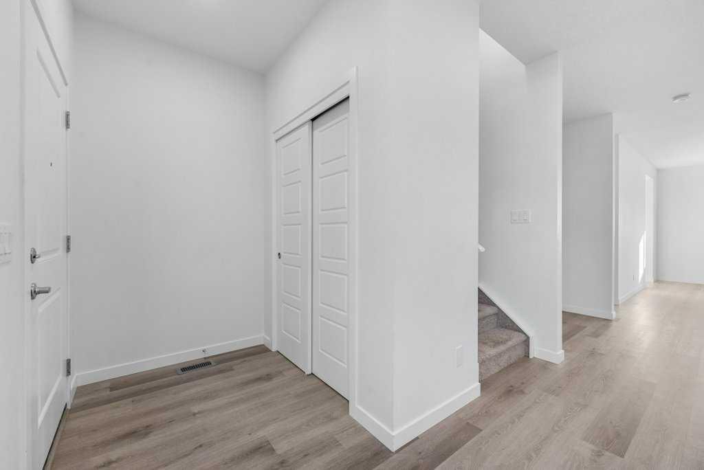 64 Creekside Boulevard SW