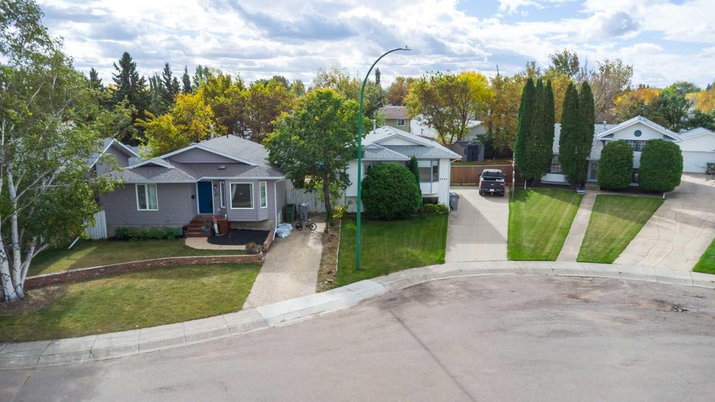 Photo of 4505 30A Street Close, Lloydminster, SK S9V 1X3 (MLS # A2347636)