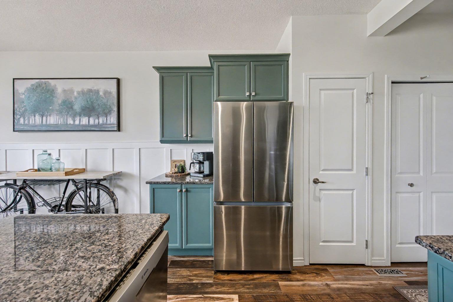 1001 8 Street NW 2503