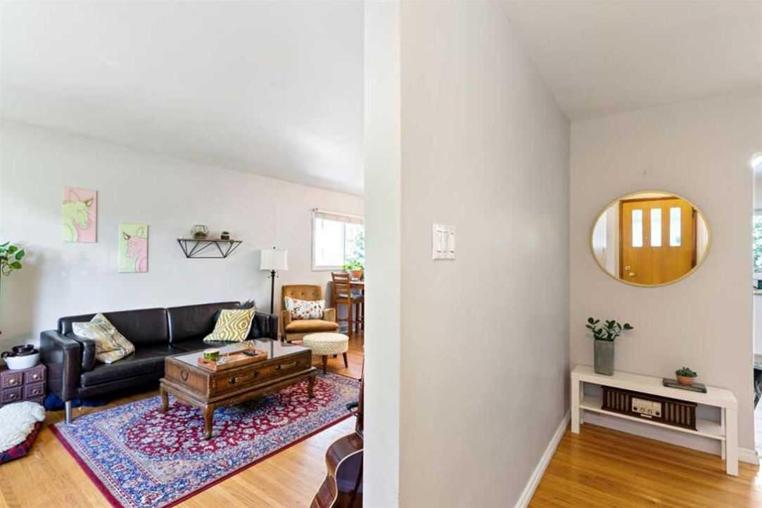 479 Northmount Drive NW