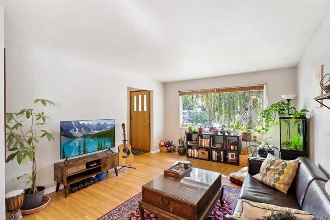 479 Northmount Drive NW