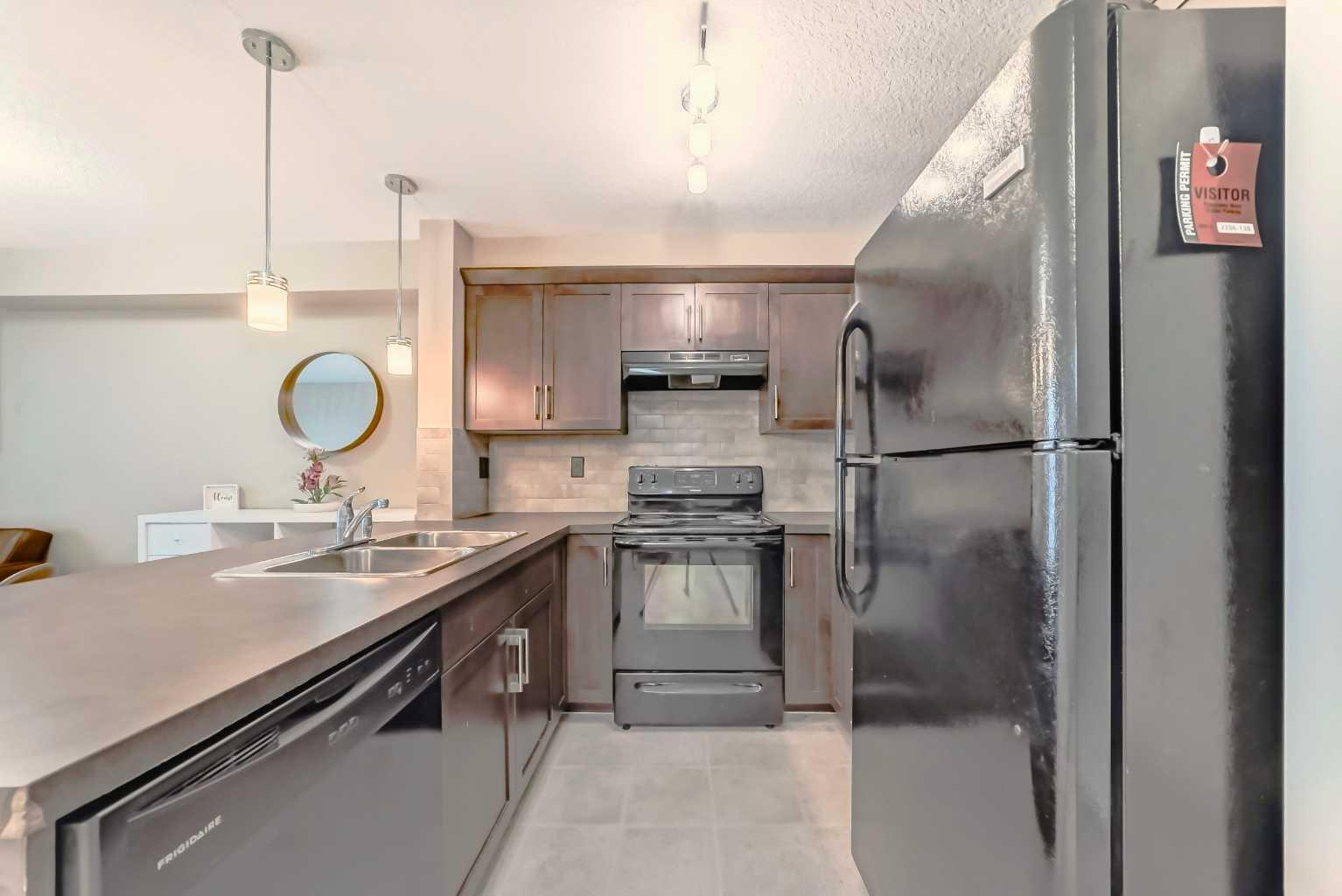 130 Panatella Street NW 2206