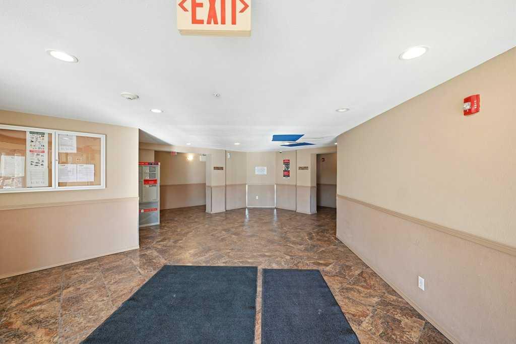 60 Panatella Street NW 3305