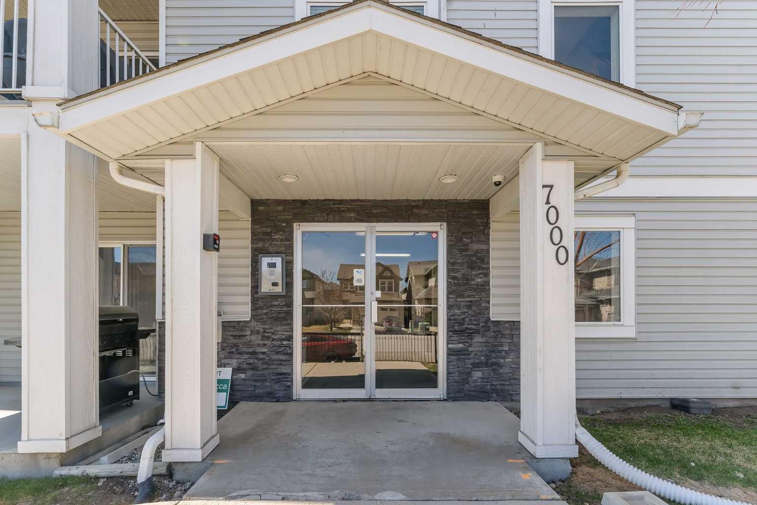 7106 Valleyview Park SE 106
