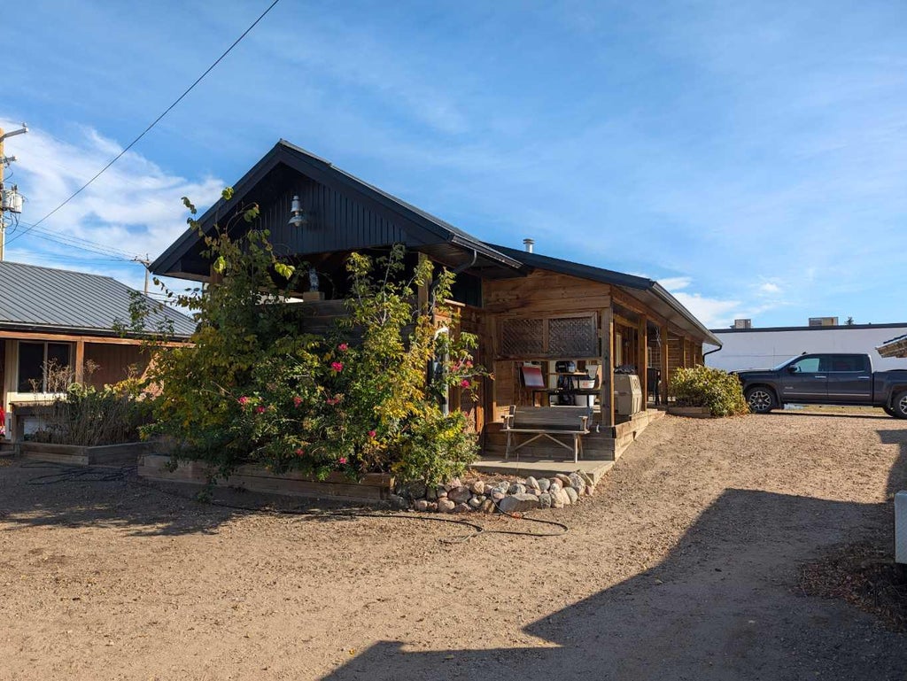 Photo of 4719 48 Avenue, Sedgewick, AB T0B 4C0 (MLS # A2351253)