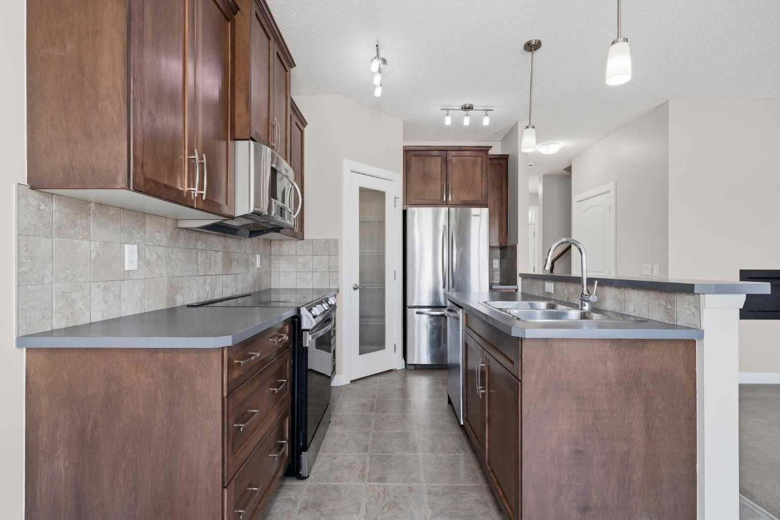 24 Evanspark Gardens NW