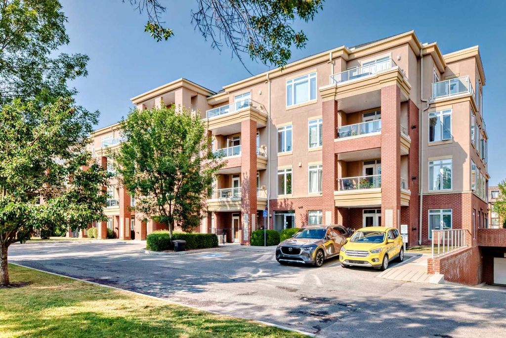 Photo of 2 Hemlock Crescent SW #214, Calgary, AB T3C 2Z1 (MLS # A2288502)