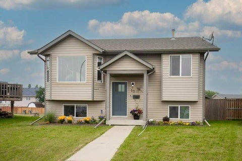 Photo of 10 Hansen Close, Sylvan Lake, AB T4S 2P1 (MLS # A2330752)