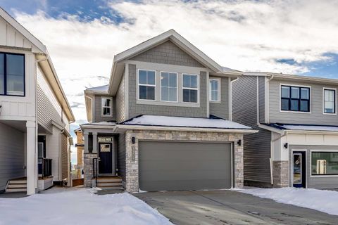 1309 South Point Parade SW Airdrie AB T4B 5H9