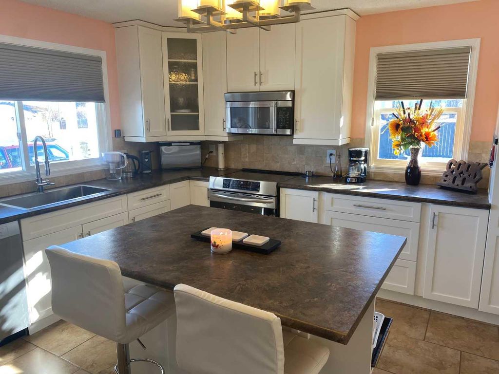 Photo of 42 McAlpine Crescent, Spirit River, AB T0H 3G0 (MLS # A2285966)