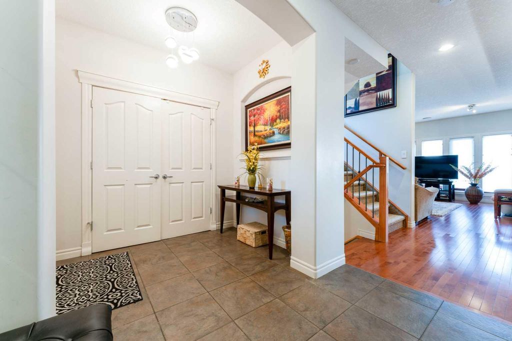 Photo of 14 Bridlerange Circle SW, Calgary, AB T2Y 5H4 (MLS # A2299317)