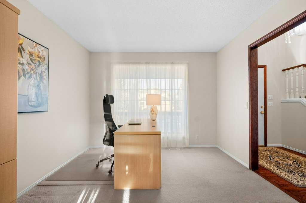 63 Douglas Park Boulevard SE