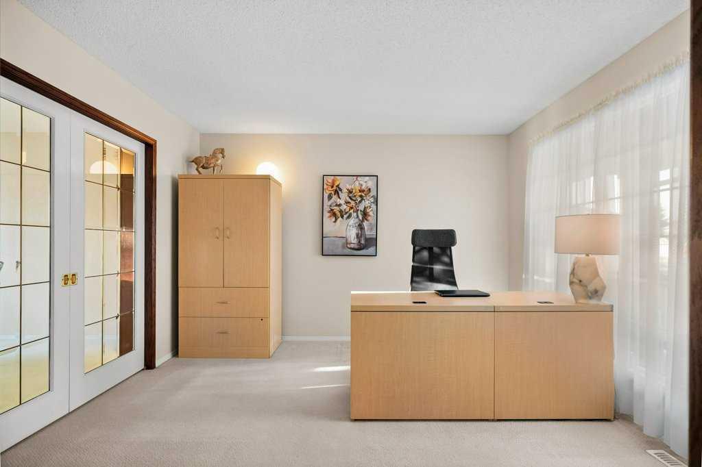 63 Douglas Park Boulevard SE