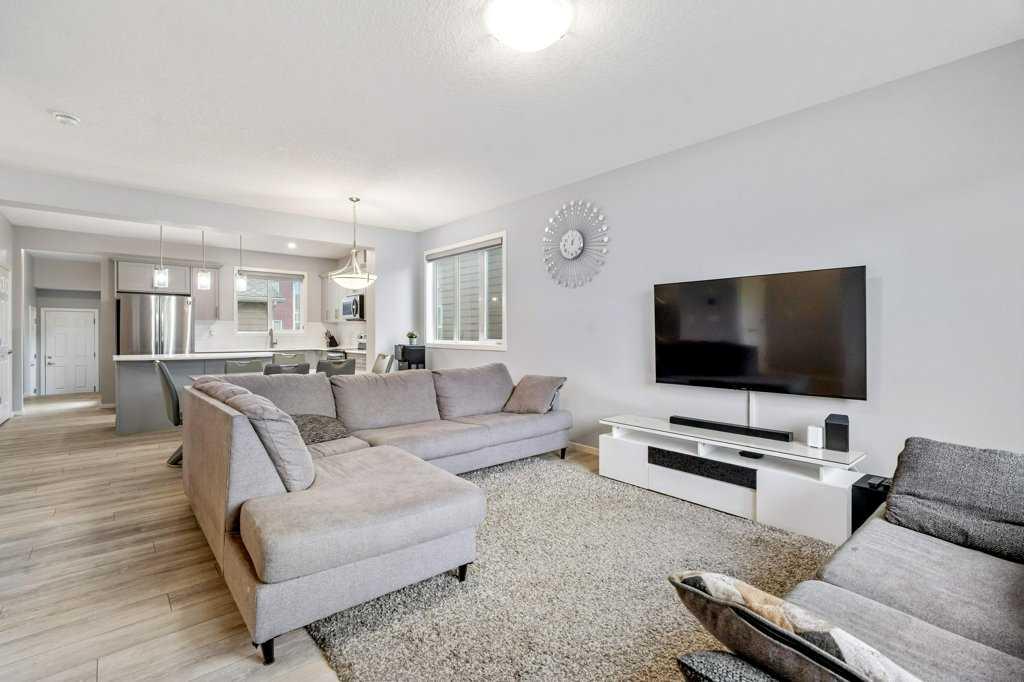 344 Yorkville Avenue SW