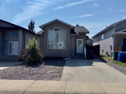 Photo of 626 Blackfoot Terrace W, Lethbridge, AB T1K 7X6 (MLS # A2330622)