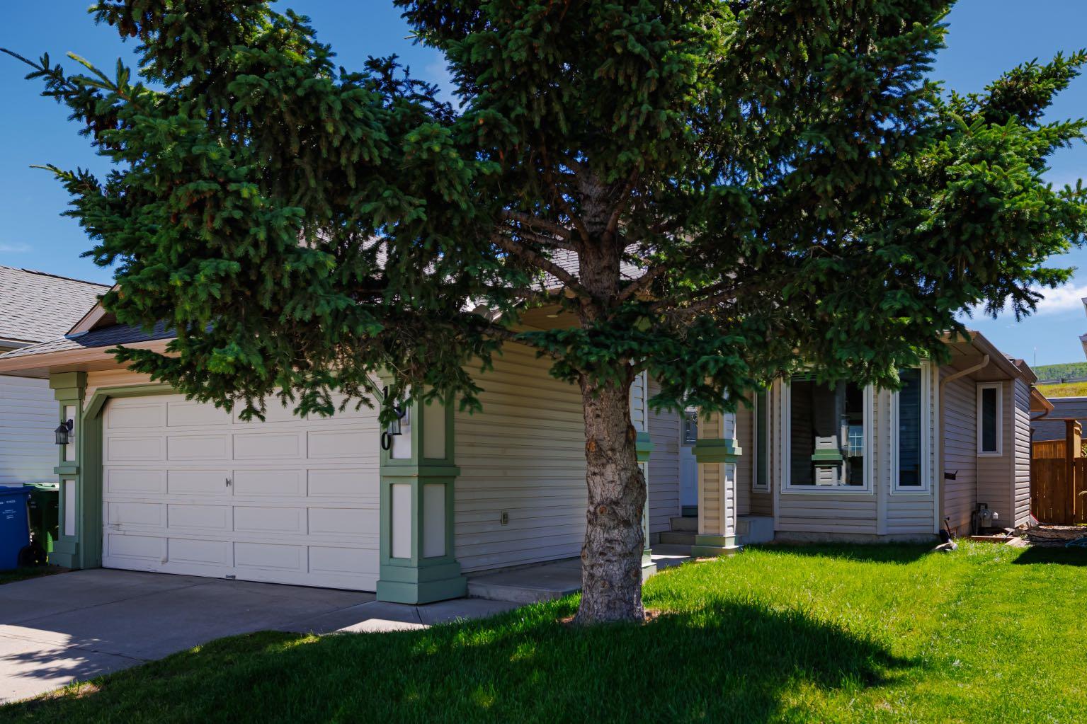 140 Valley Meadow Close NW