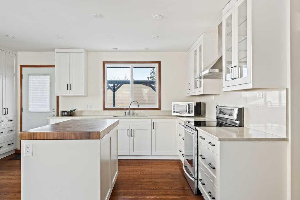 Photo of 108 Lynnbrook Bay SE, Calgary, AB T2C 1S7 (MLS # A2282297)