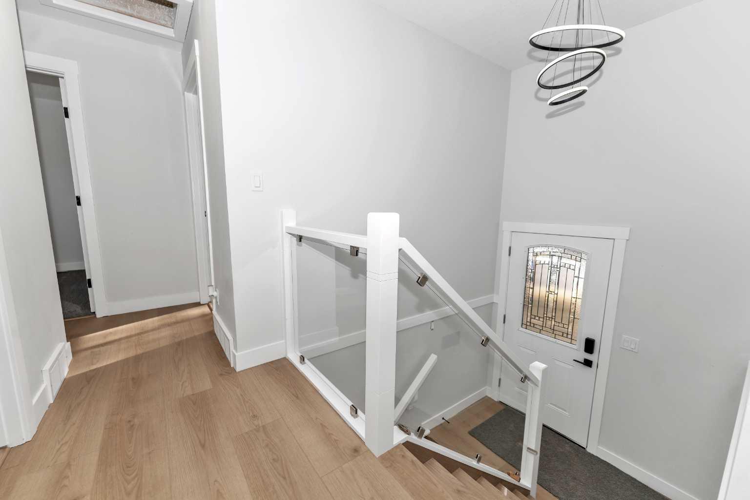 915 Pinecliff Drive NE