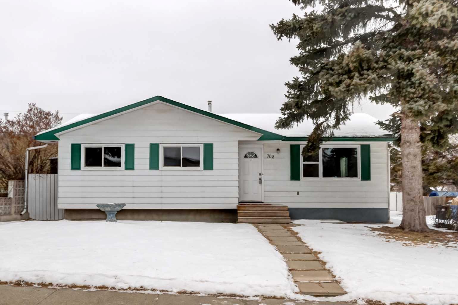 708 Sacramento Place SW