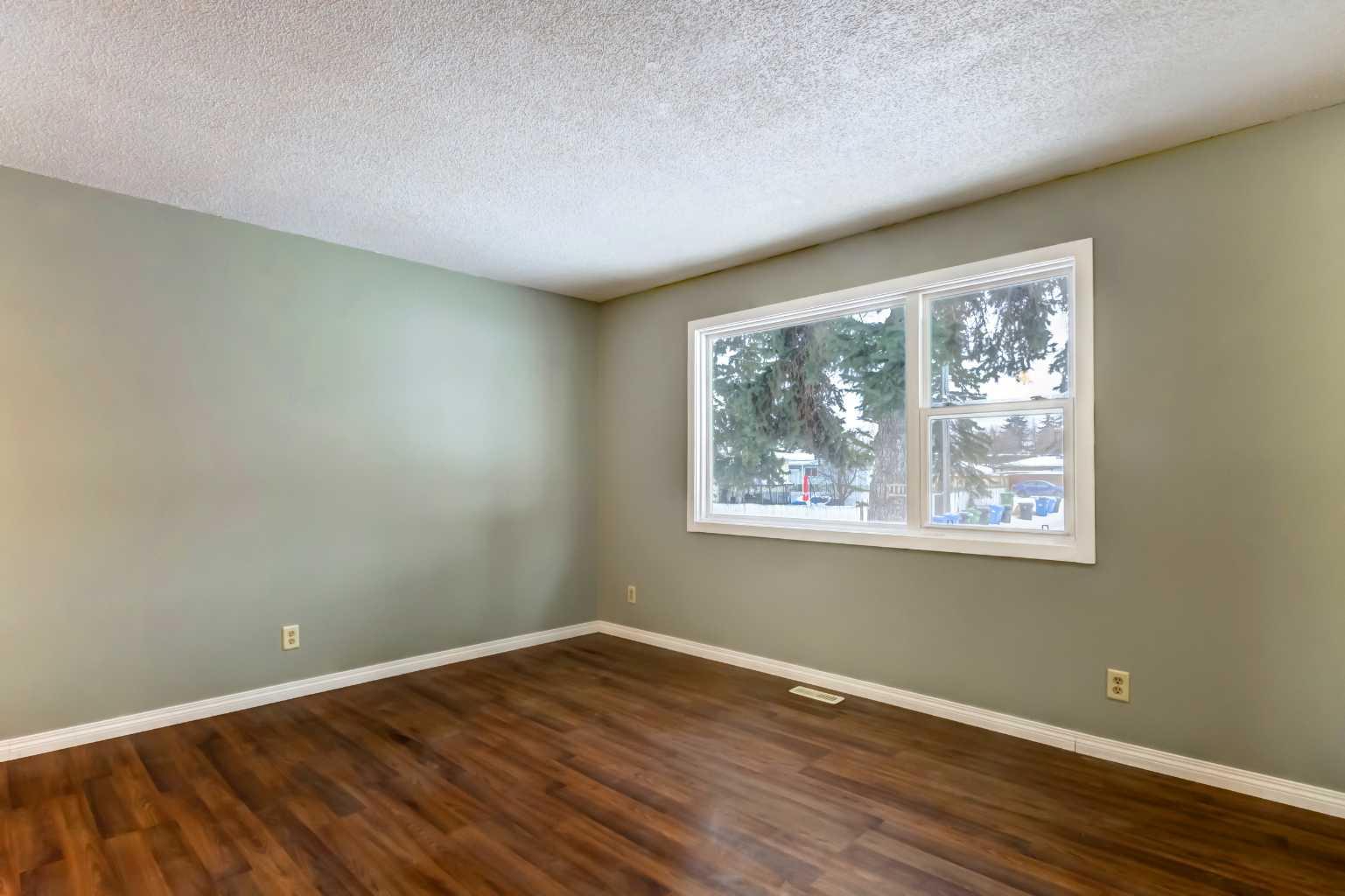 708 Sacramento Place SW