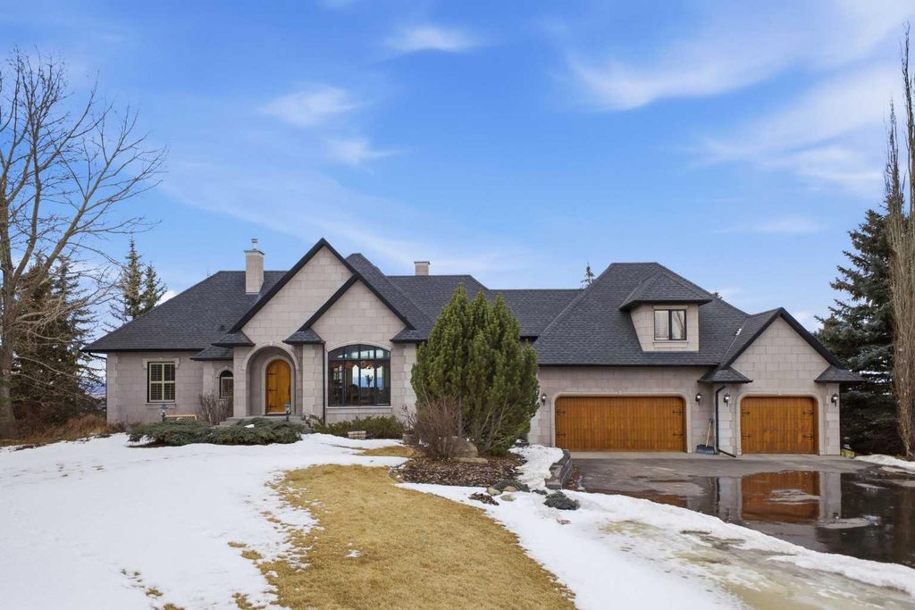 Photo of 405 Pinnacle Ridge Place SW, Rural Rocky View County, AB T3Z 3N8 (MLS # A2292406)