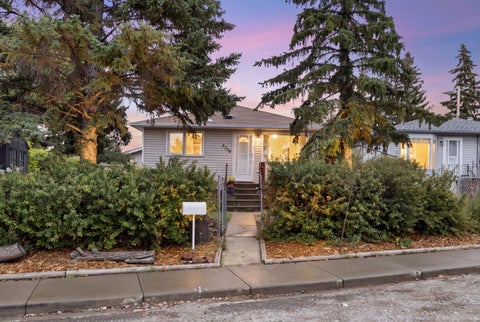 Photo of 3708 66 Street NW, Calgary, AB T3B 2H9 (MLS # A2342412)