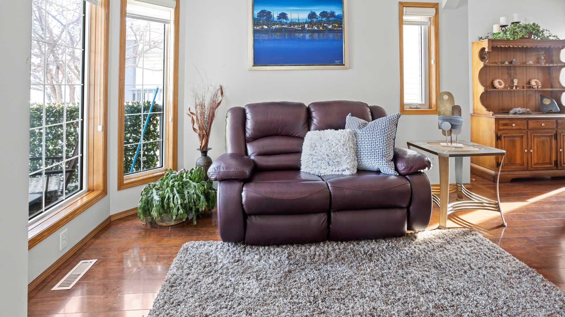 323 Mt Cornwall Circle SE