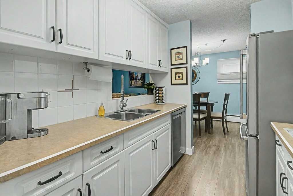 723 57 Avenue SW 102