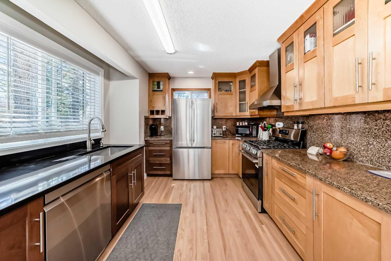 5007 Vallance Crescent NW