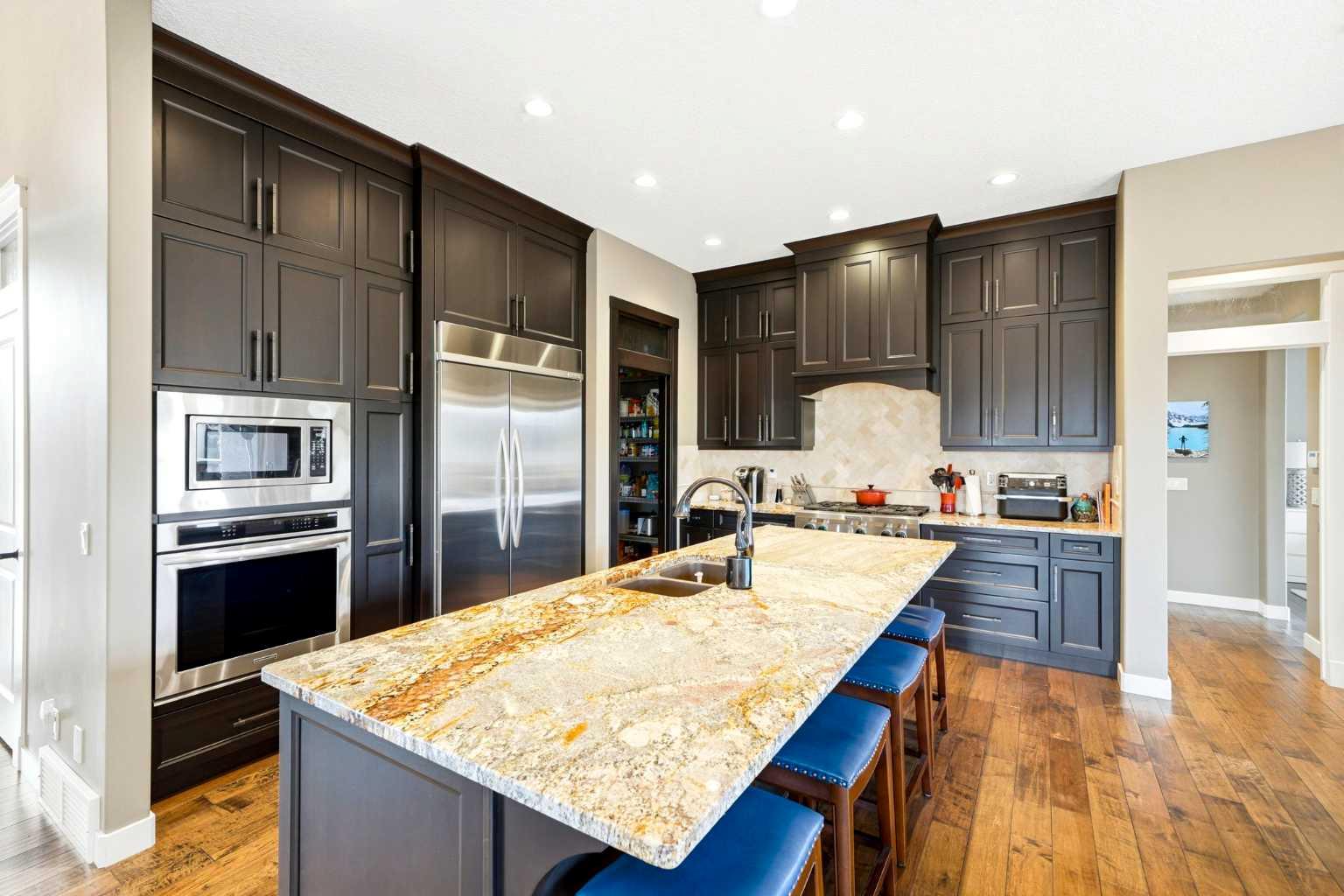 45 Cranbrook Heights SE