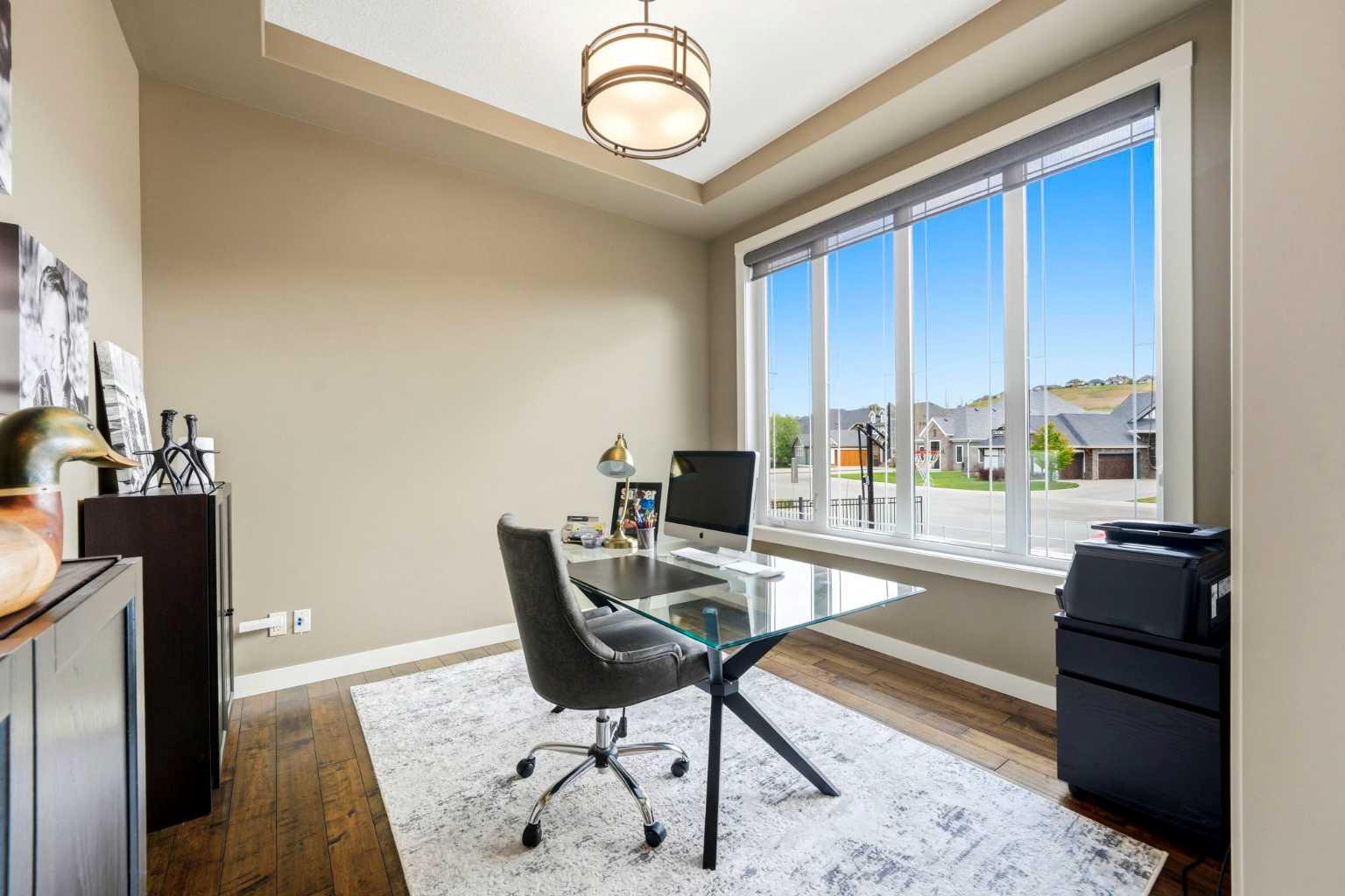45 Cranbrook Heights SE