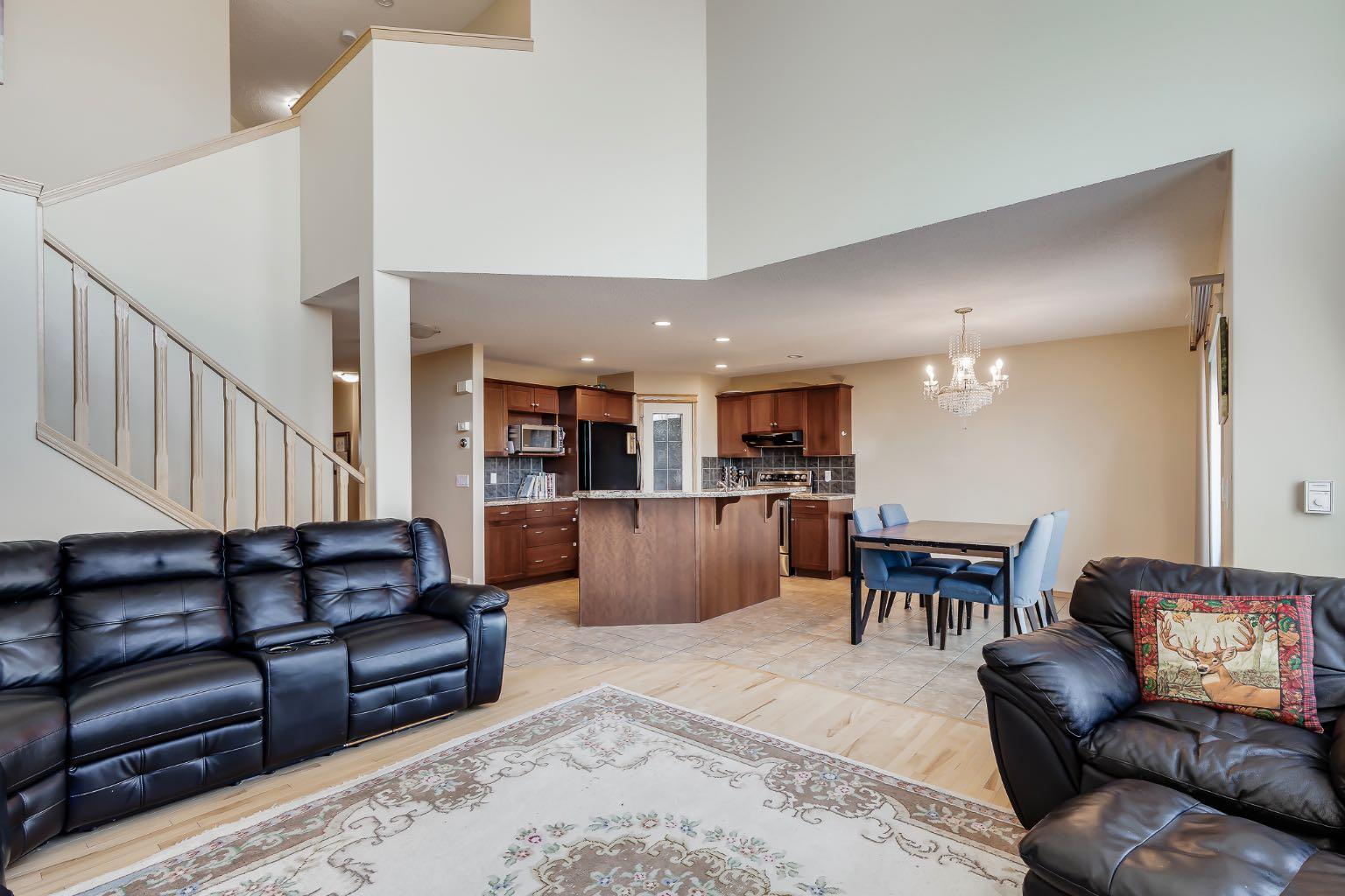 96 COUGARTOWN Close SW