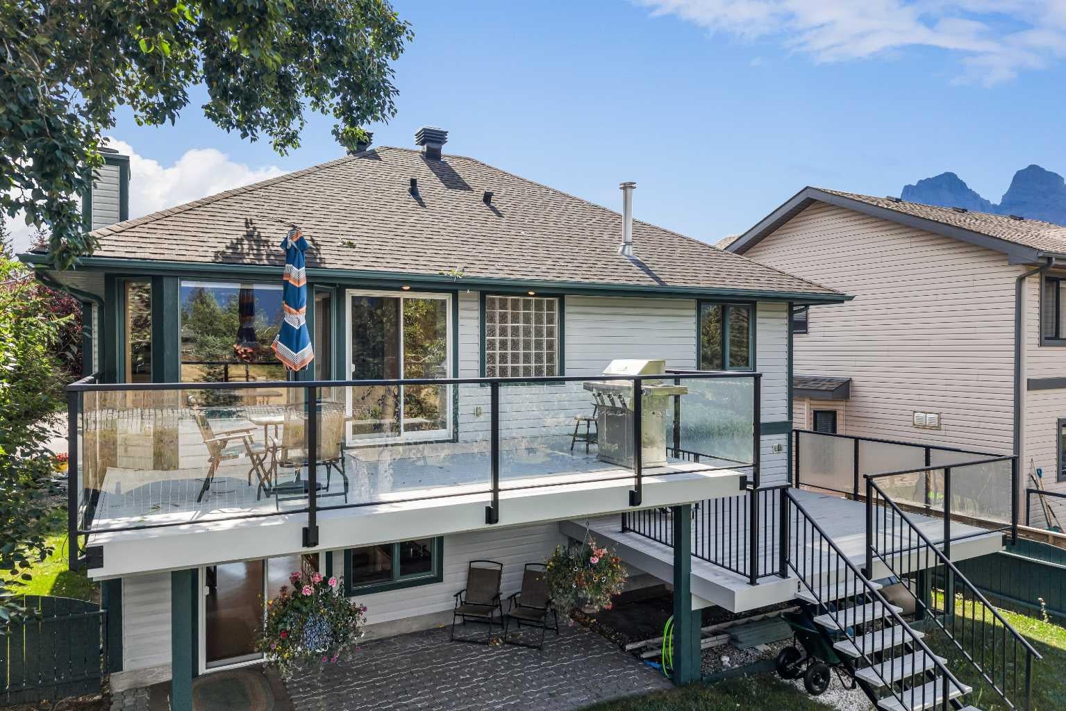 522 Grotto Road