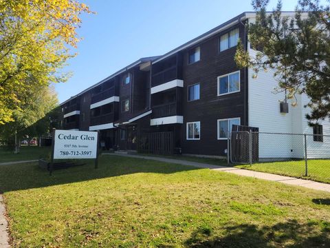 Photo of 5317 5 Avenue #311, Edson, AB T7E 1P7 (MLS # A2207439)