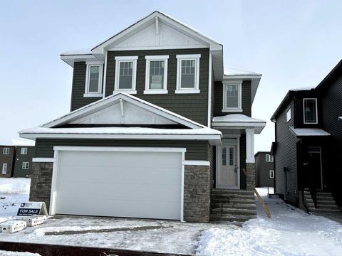 266 Hotchkiss Common SE Calgary AB T3S 0N2