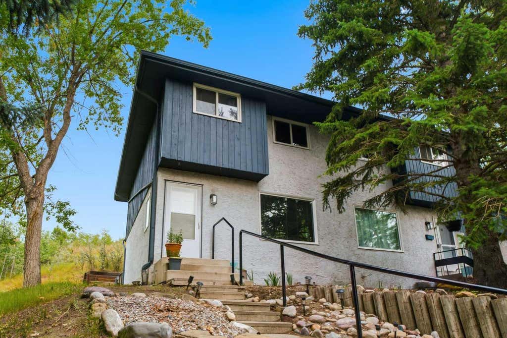 Photo of 800 Bowcroft Place #12, Cochrane, AB T4C 1B9 (MLS # A2336049)