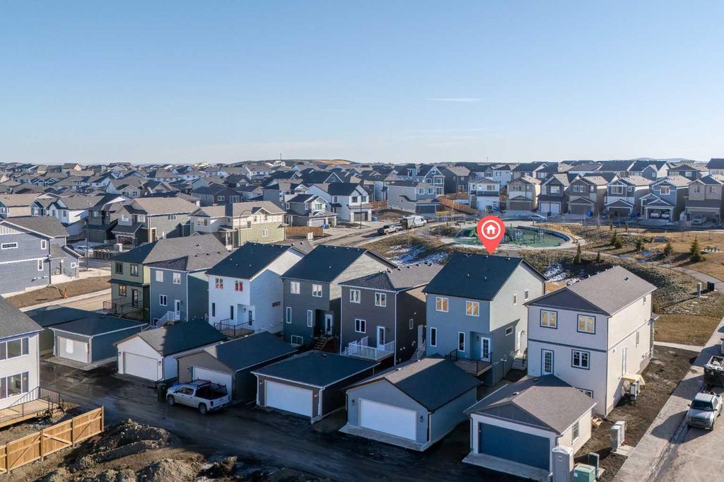 Photo of 26 Versant Path SW, Calgary, AB T2Y 0Z4 (MLS # A2325771)