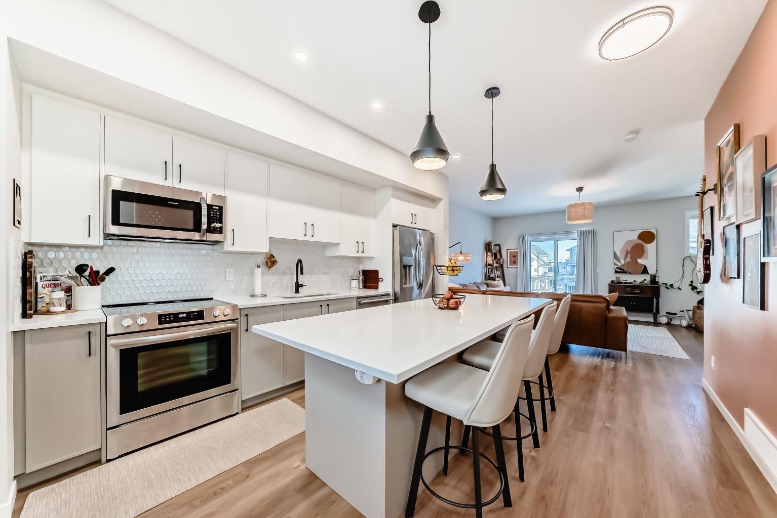 646 Copperstone Manor SE