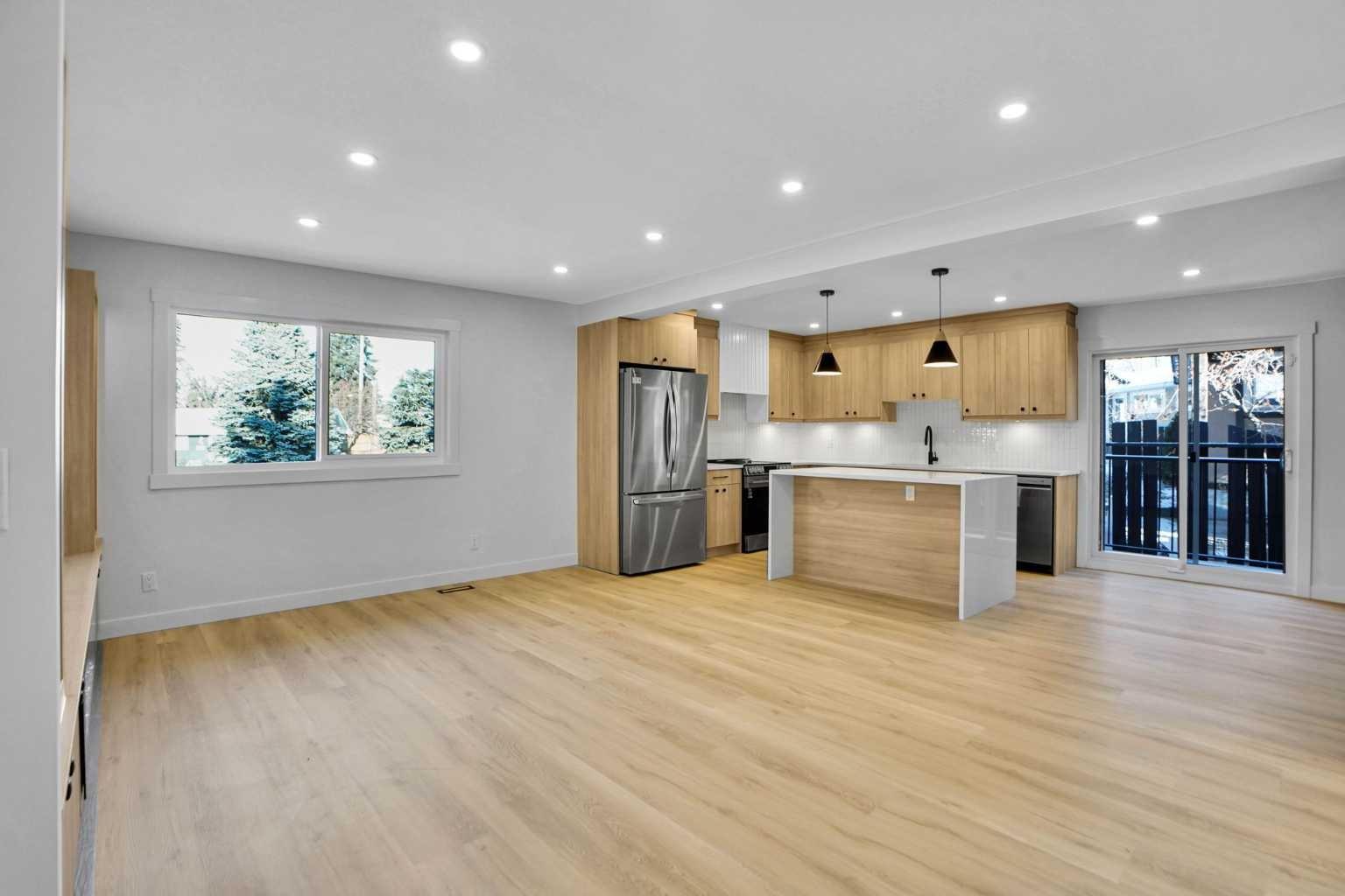 77 Ferncliff Crescent SE