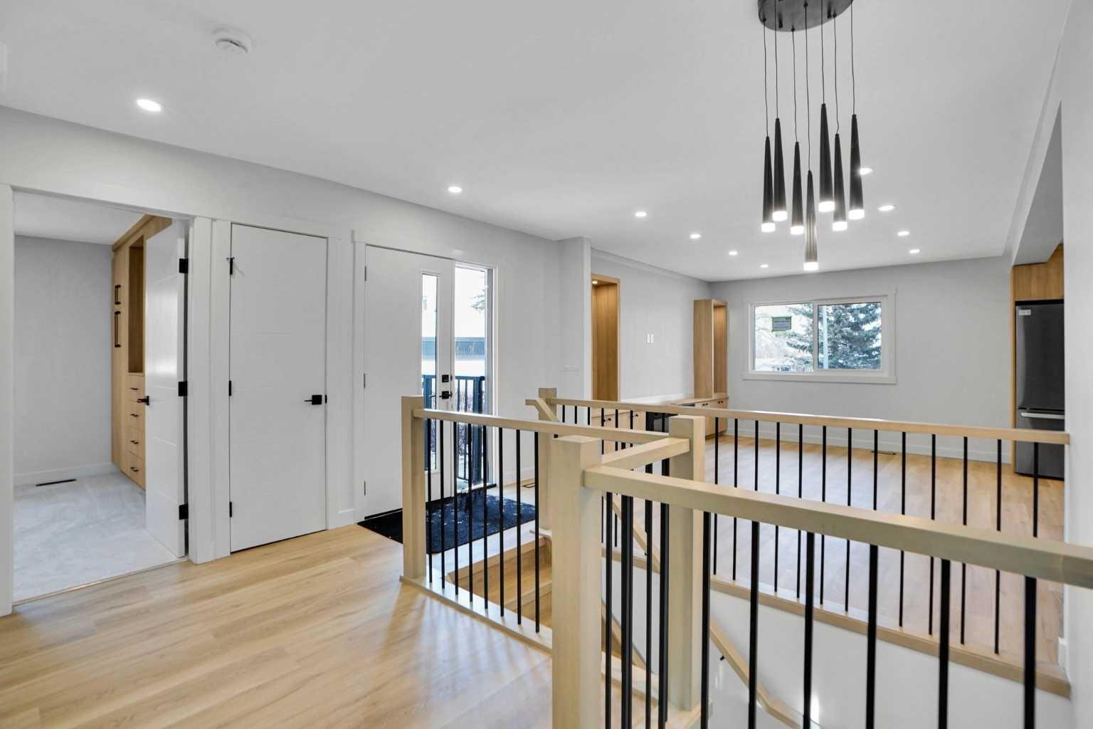 77 Ferncliff Crescent SE