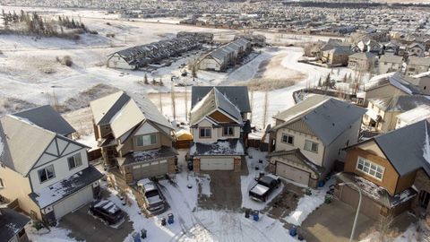 48 Heritage Green Cochrane AB T4C 0L3