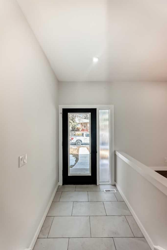 5173 Whitestone Road NE