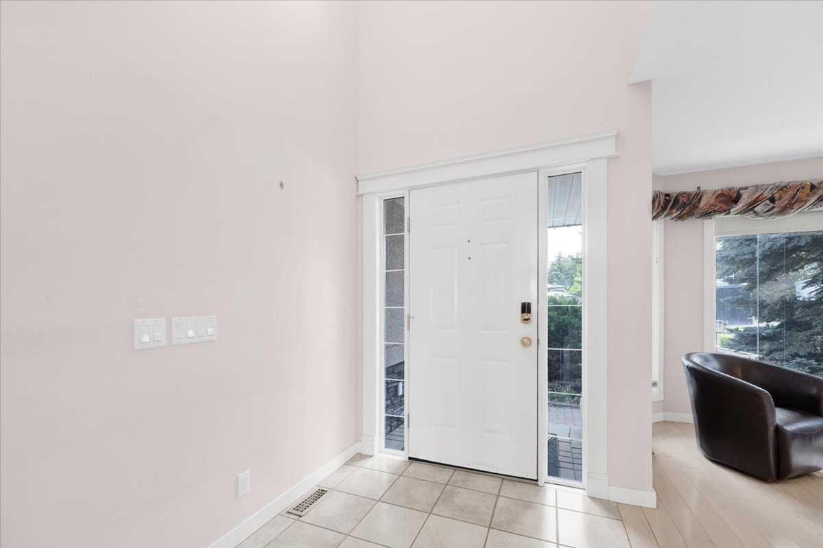 789 East Chestermere Drive