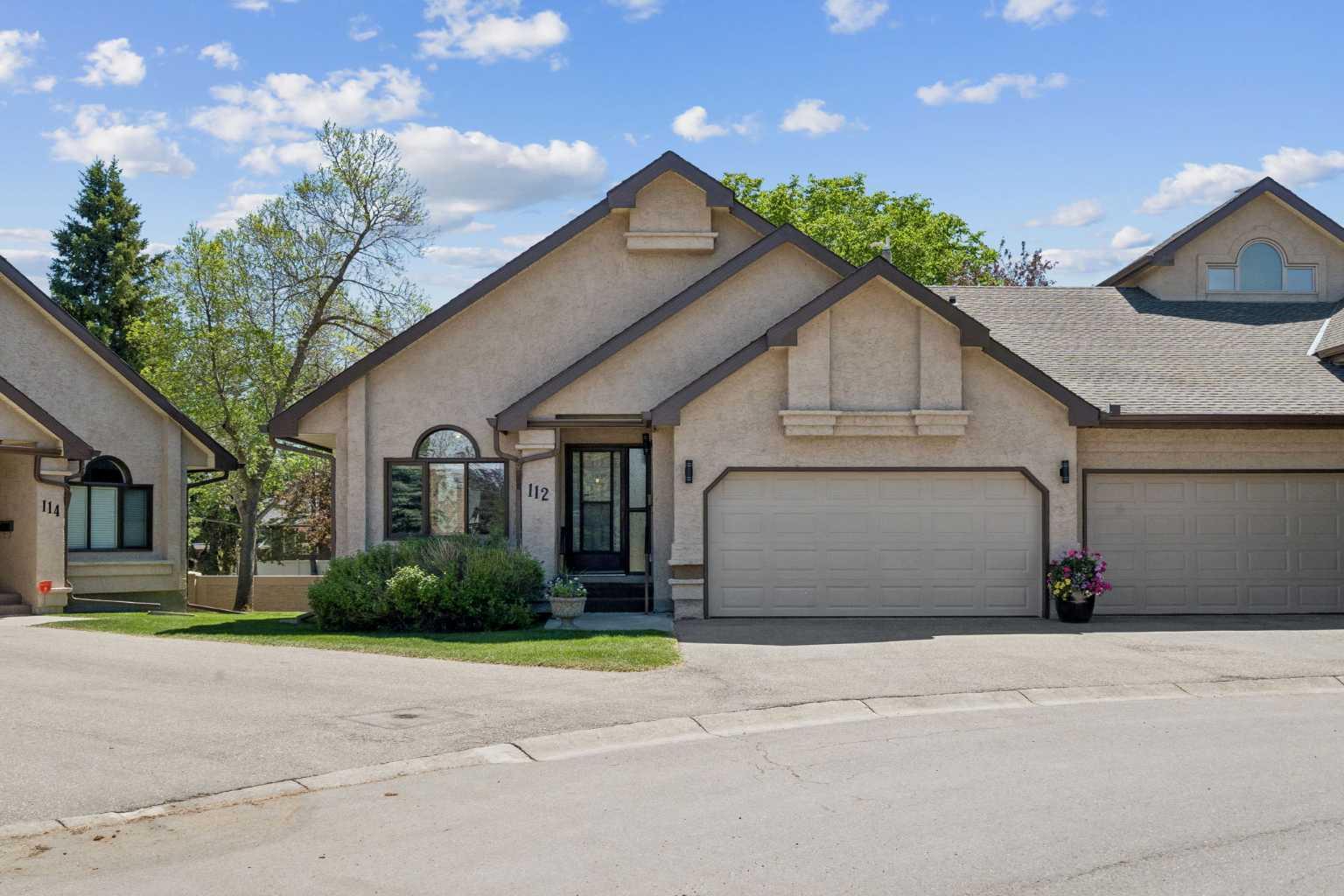 112 Oakbriar Close SW