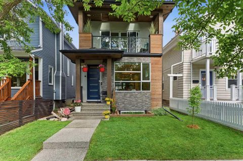 Photo of 438 13 Street NW, Calgary, AB T2N 1Z2 (MLS # A2317963)